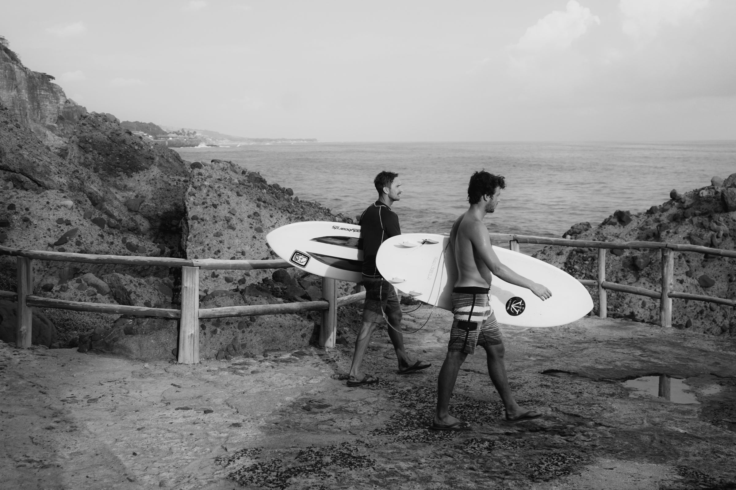 Surf On The Beach SANS LIGNE ESTHETIQUE - Sport and Lifestyle
